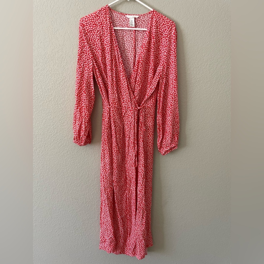 H&M Red and White Floral Wrap Dress